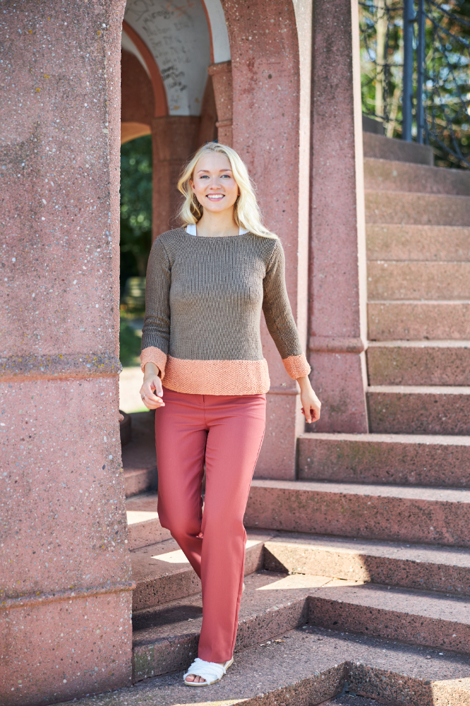 Pulli mit Perlmusterrand in Terracotta-Braun | Anleitungsheft + Wolle Chello  | Stricken | Regina Bühler, Pro Lana, Christophorus Verlag