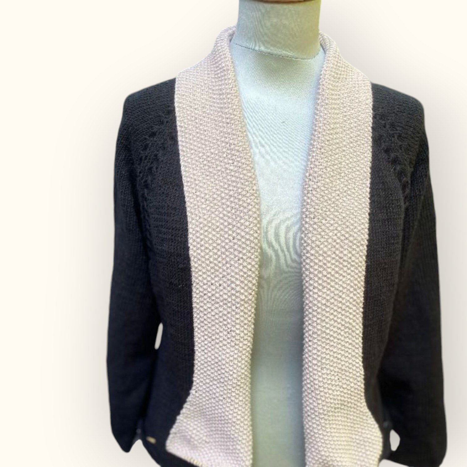 Strickjacke White Collar | Einzelanleitung + Wolle Merino Cotton 135  | Stricken | Sylvie Rasch