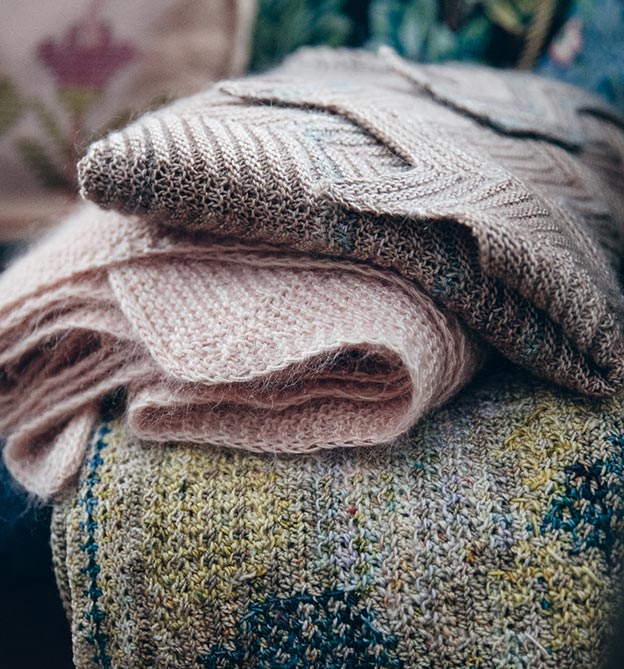 52 Wochen Tücher stricken - Die schönsten Stricktücher internationaler Designerinnen